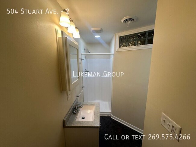 Photo - Fully Updated Studio in Historic Stuart Unit 2