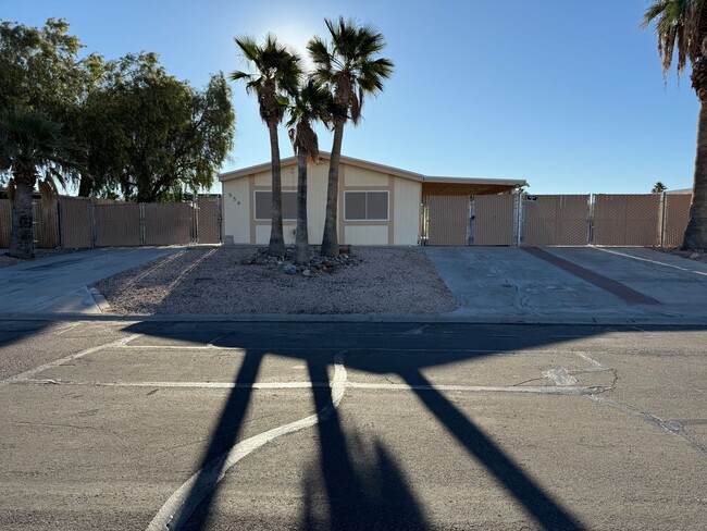 Building Photo - Large Remodeled Doublewide with 2 Car Garage.
