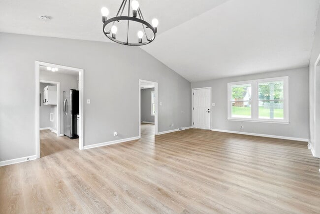 Photo - 313 Grassland Dr
