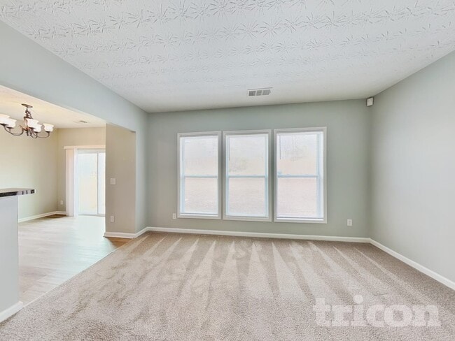 Photo - 1704 Chinaberry Ct