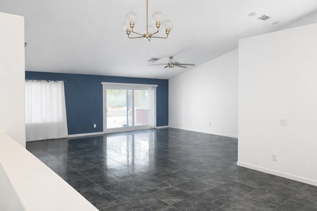Photo - 6230 Curlew Dr