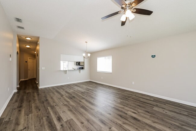 Photo - 11751 Lynmoor Dr