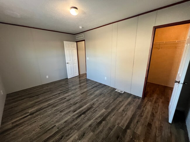 Photo - 177 Peach St