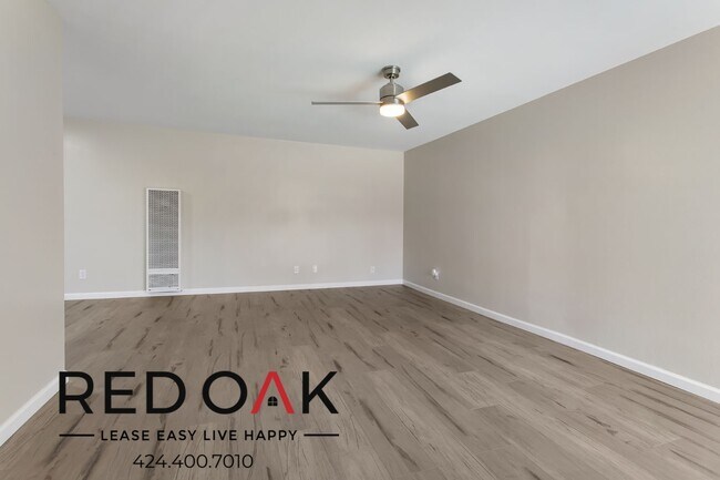 Photo - ~1 Month FREE~ Spacious One Bedroom with L... Unit 205