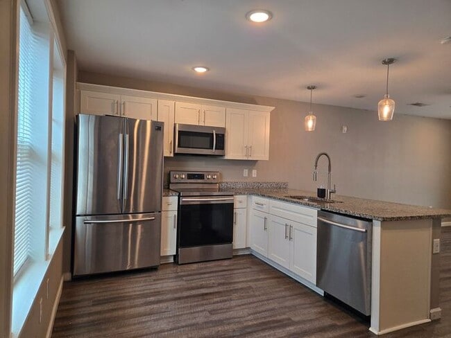 Photo - Live Steps from the Highland Strip — Share...