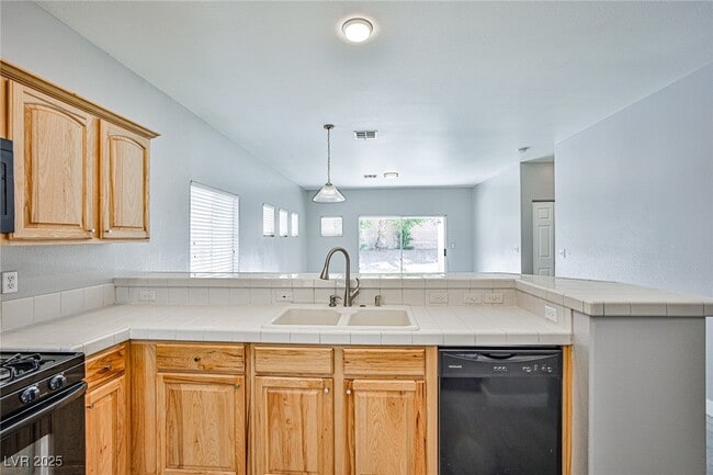 Photo - 705 Trixis Pl