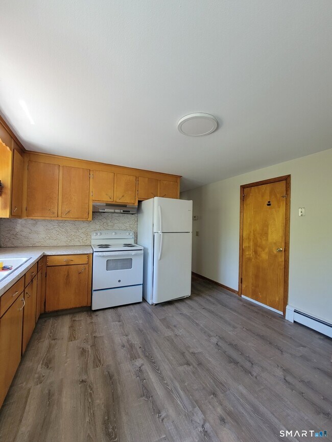 Photo - 18 Parsonage Rd Unit Floor 1