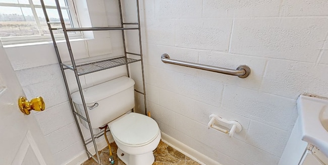 Photo - 95 Lake Park Dr