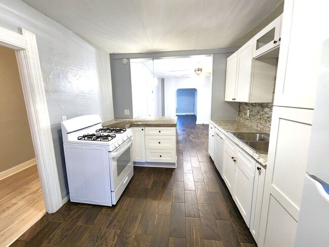 Photo - 2525 N Weil St Unit Lower