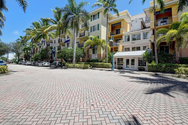 Photo - 255 NE 3rd Ave Unit 2-516