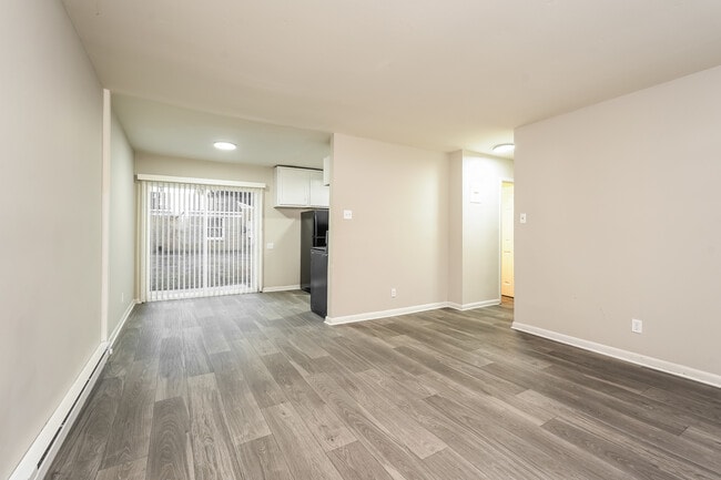 Photo - Greenwood Gardens