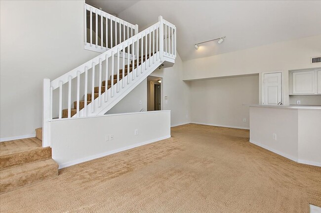 Photo - Terrific Bishops Court Townhouse!