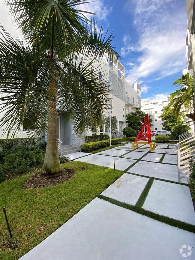 Building Photo - 9181 NW 33rd St Rental