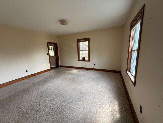 Photo - 1143 Beacon St