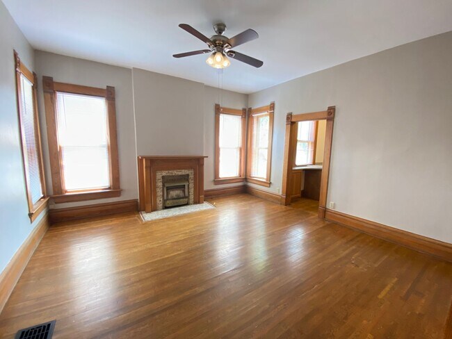 Photo - Neil Ave 1043-1045 NCR Unit 1043