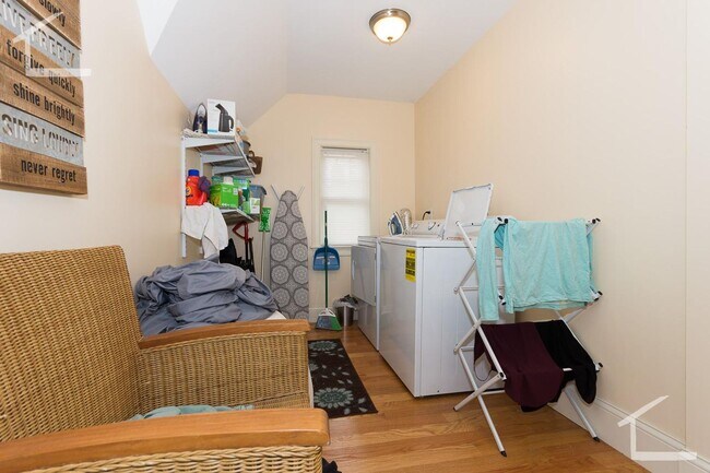 5 Bedroom - 5 Bedroom Condo