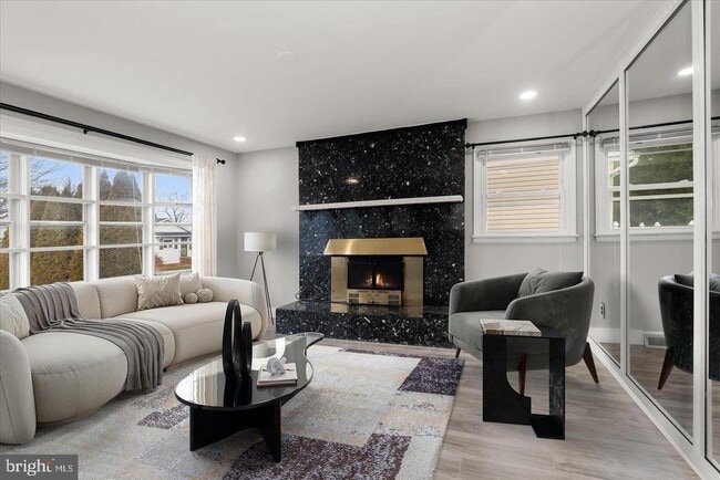 Building Photo - 517 Winters Ln