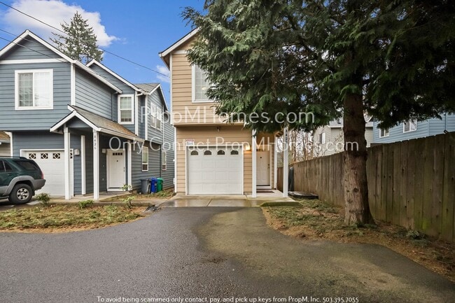 Photo - Cozy Three Bedroom Home in SE - New Photos!