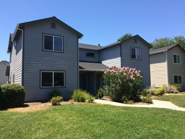 Building Photo - 2909 Godman Ave Unit 2909-2 Rental