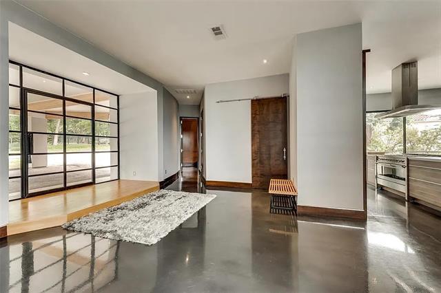 Photo - 8542 Meadowbrook Dr