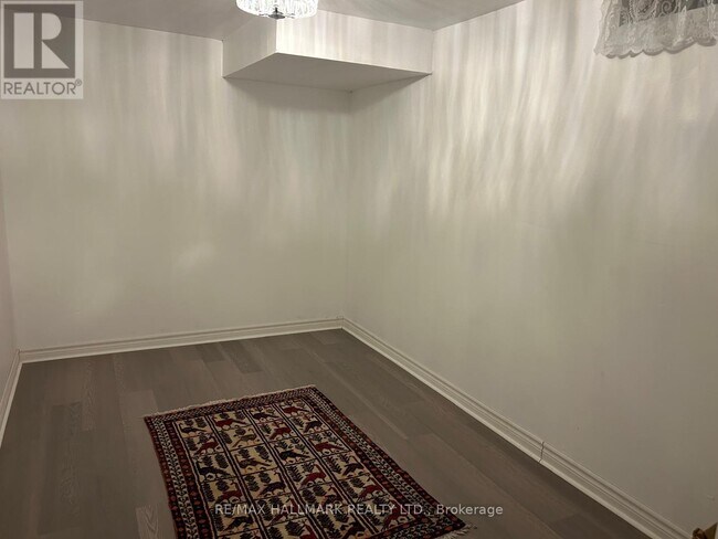 Photo - 531 Reeves Way Blvd