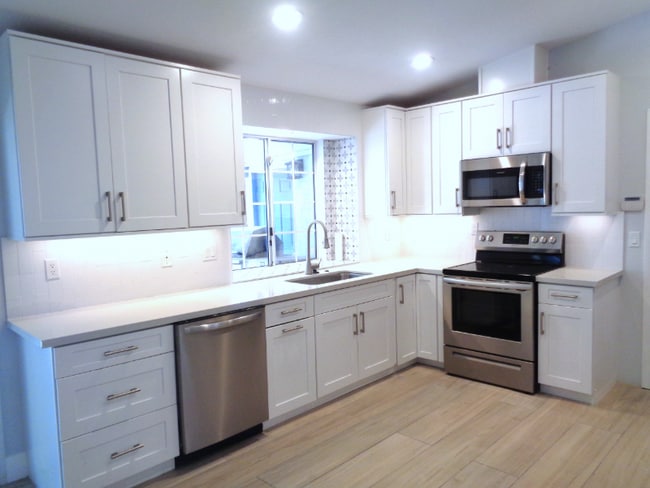 Photo - 54140 Avenida Mendoza