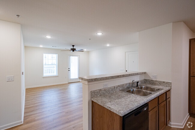 3BR, 2BA - 1274SF - Kitchen