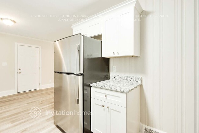 3521 Edsel Pl