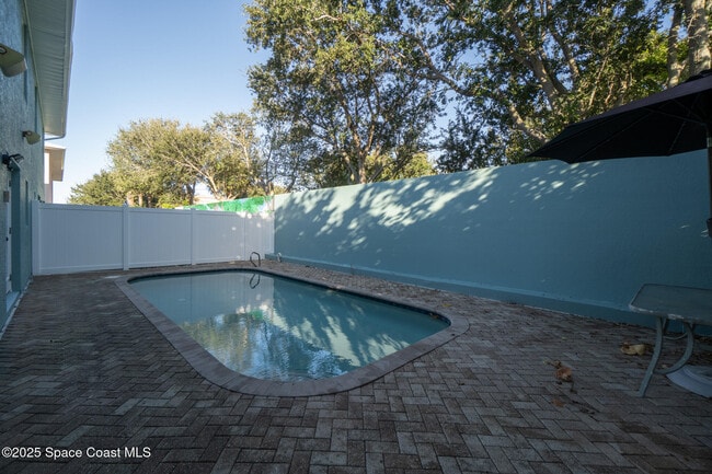 Photo - 156 Wilson Ave