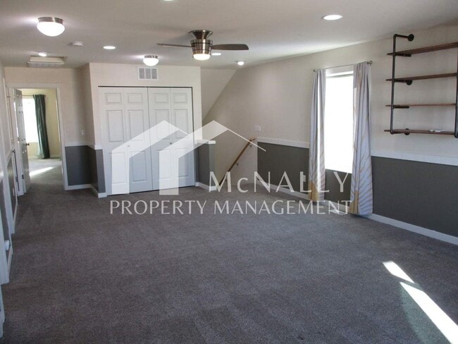 Photo - Spacious 3 Bedroom 3 Bath Home with Modern Amenities