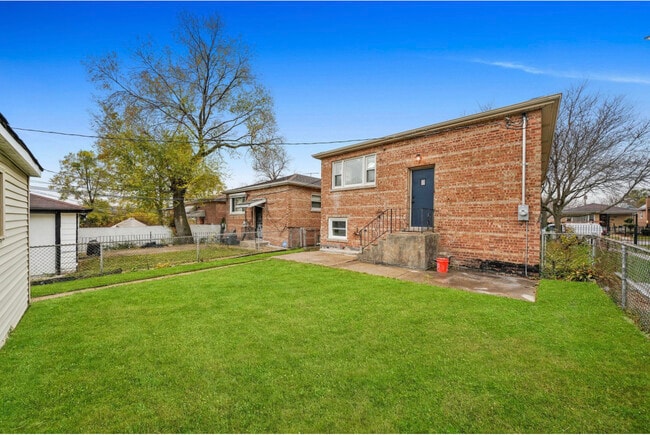 Photo - 9347 S Luella Ave