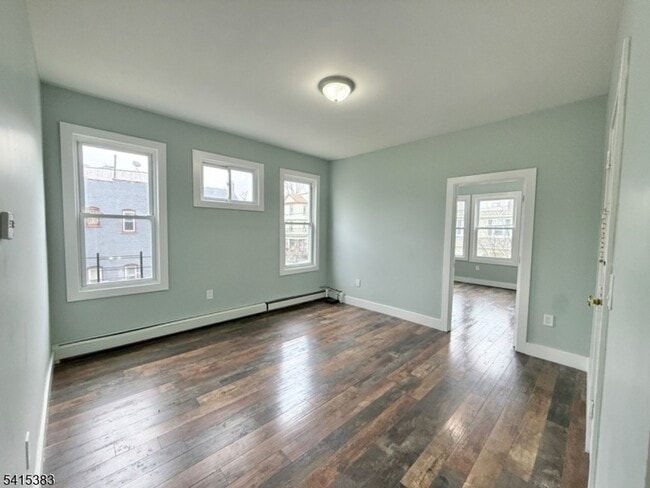 Building Photo - 534 S 20th St