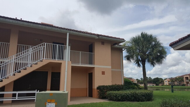 Photo - 281 SW Palm Dr Unit 208