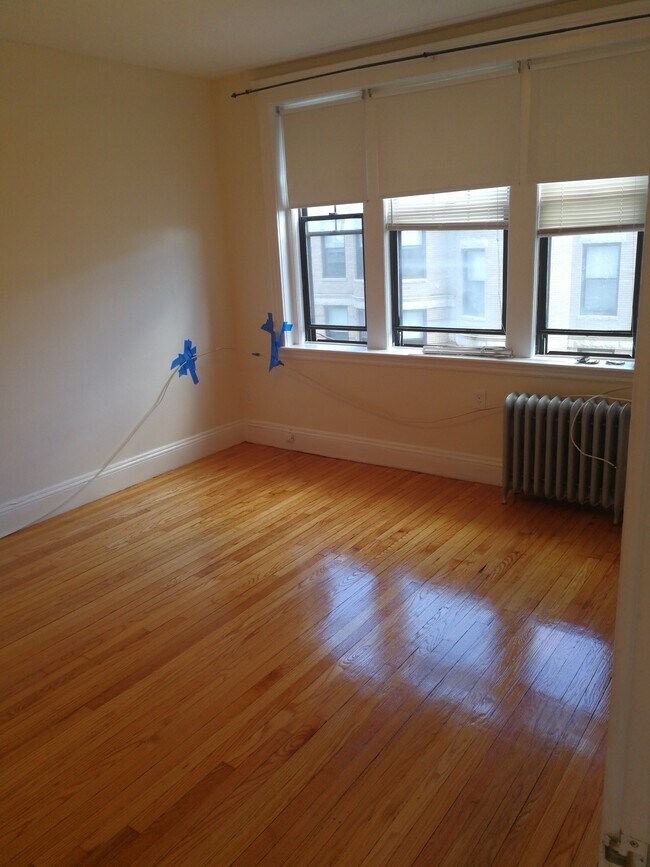 Photo - 2 Sutherland Rd Unit 1