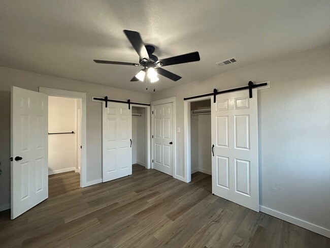 Photo - 117 S Main St