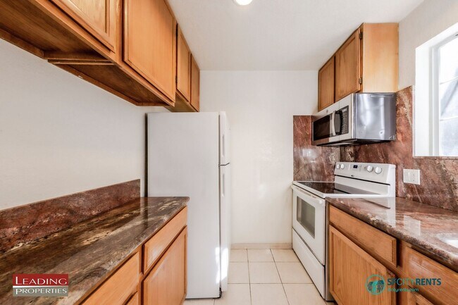 Photo - Cow Hollow: Urban Hideaway with Private Deck at the Crossroads of Cow Hollow, Marina & Russian Hill Unit 1447 Lombard St. #A