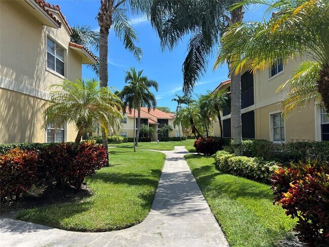 Building Photo - 1241 SW 46th Ave Unit 1008 Rental