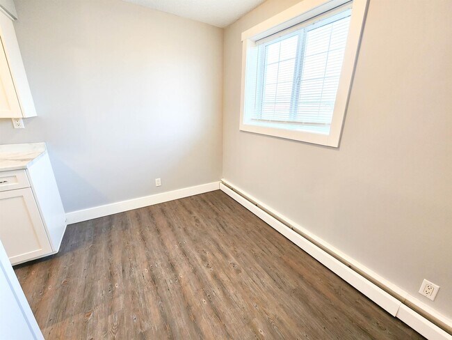 Photo - 4621 Veterans Way Unit 14 - FURNISHED