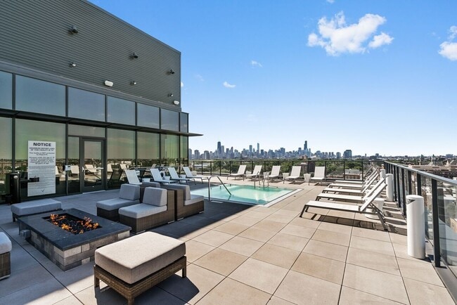 Photo - Elevate Lincoln Park