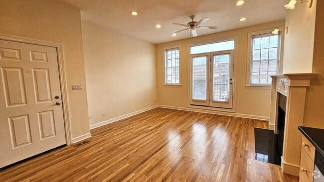 Building Photo - 2 bedroom in Chicago IL 60622 Unit 1N Rental