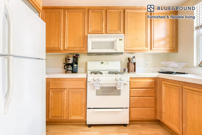 Photo - 286 N Madison Ave Unit FL3-ID1153