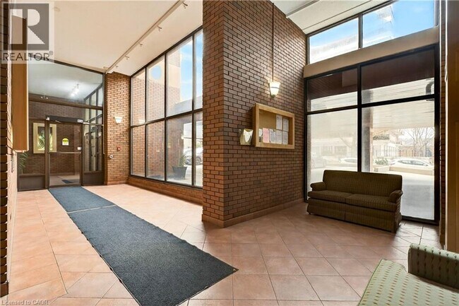 Photo - 222 Jackson St W Unit 1003