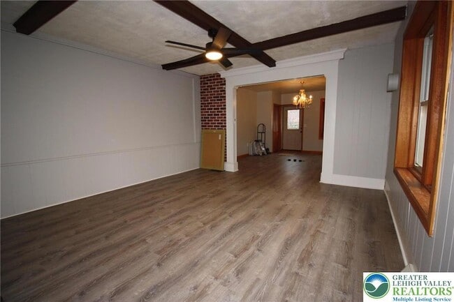 Photo - 513 Cattell St