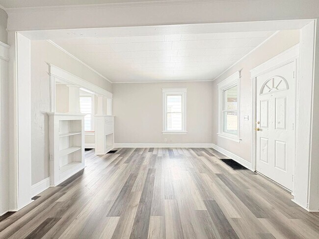 Photo - 2552 Foraker Ave
