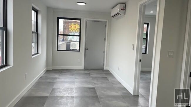 Photo - BRAND NEW CONSTRUCTED  MODERN  1 BEDROOM w... Unit 2R