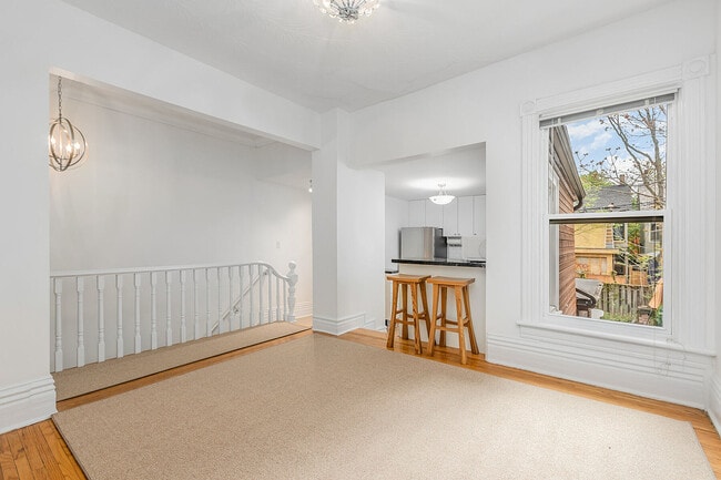 Photo - 115 Major St