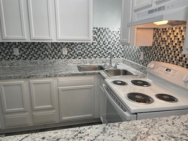 Photo - 322 Washington St