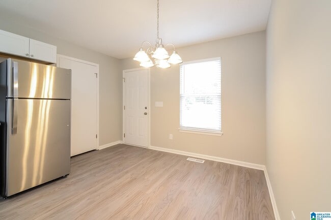 Photo - 1003 Oak Blvd