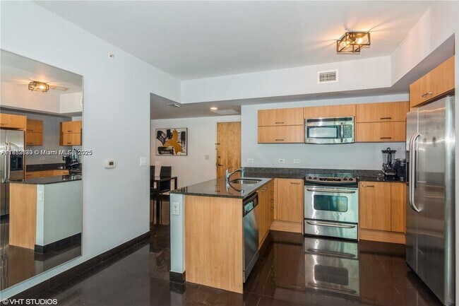 Photo - 350 S Miami Ave Unidad 2106