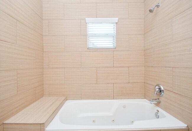 Photo - 3507 Mosley Ct Unit F